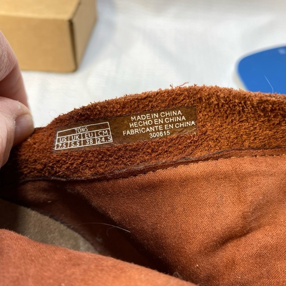 TOMS Suede Booties Womens Sz 7.5 Cinnamon Brown W. Fringe 3” Heel - Picture 9 of 10